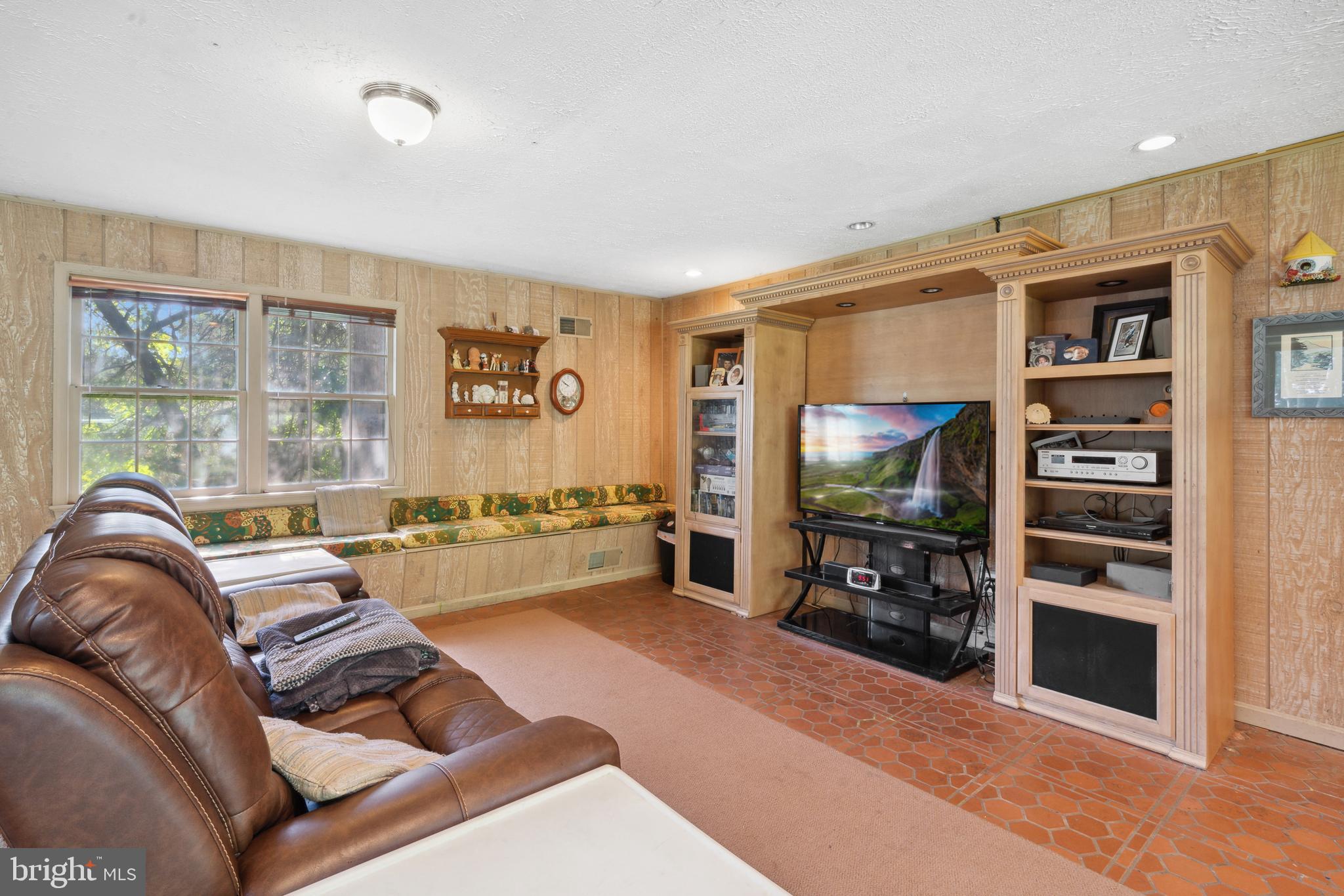 STRATHMORE AT BEL PRE - Residential