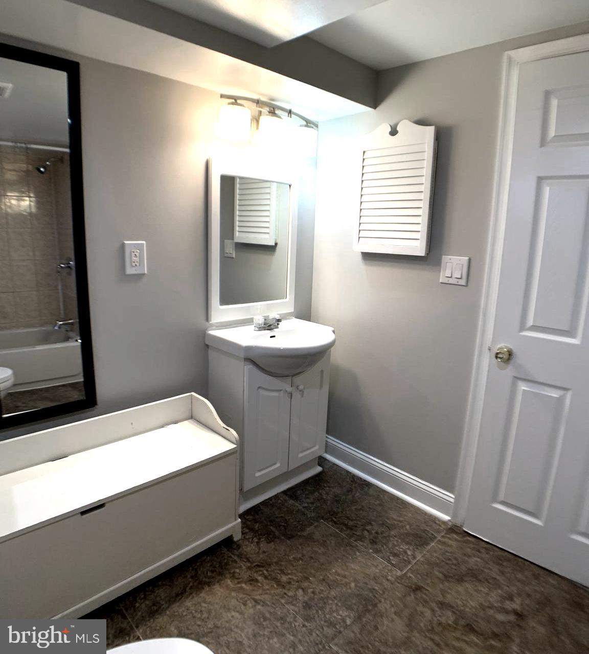 RIGGS PARK ESTATES - Residential