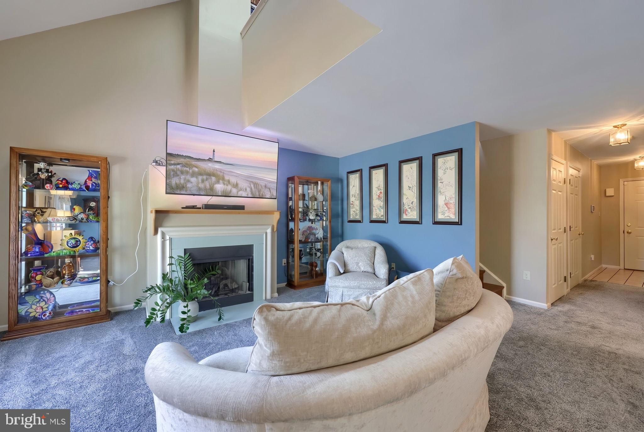 SUMMIT HILLS - Residential