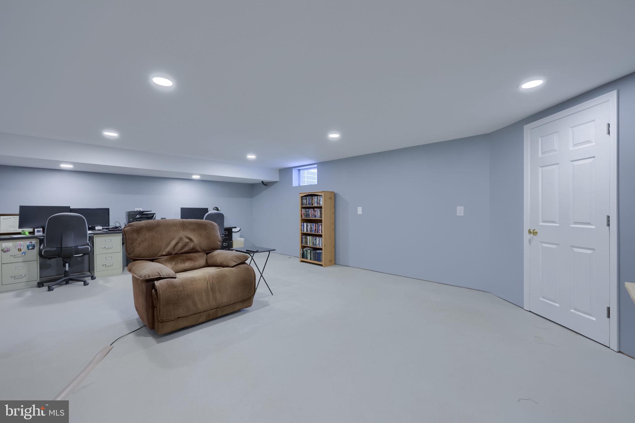 SUMMIT HILLS - Residential