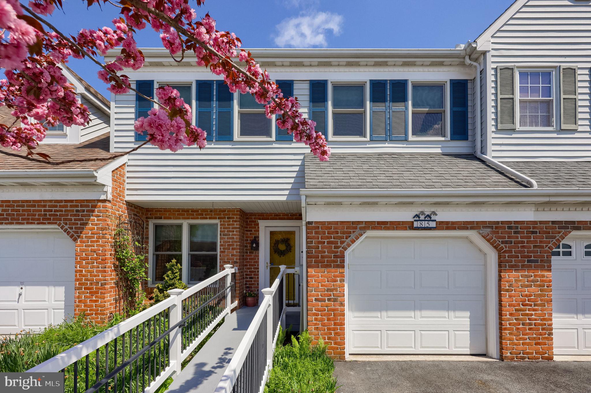 SUMMIT HILLS - Residential