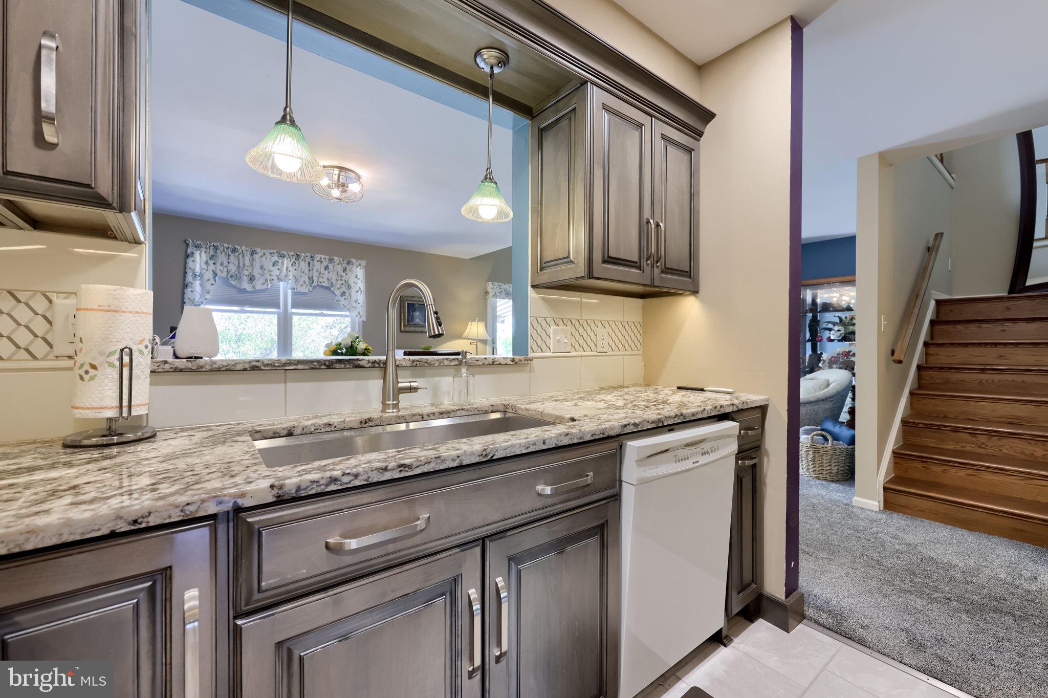 SUMMIT HILLS - Residential