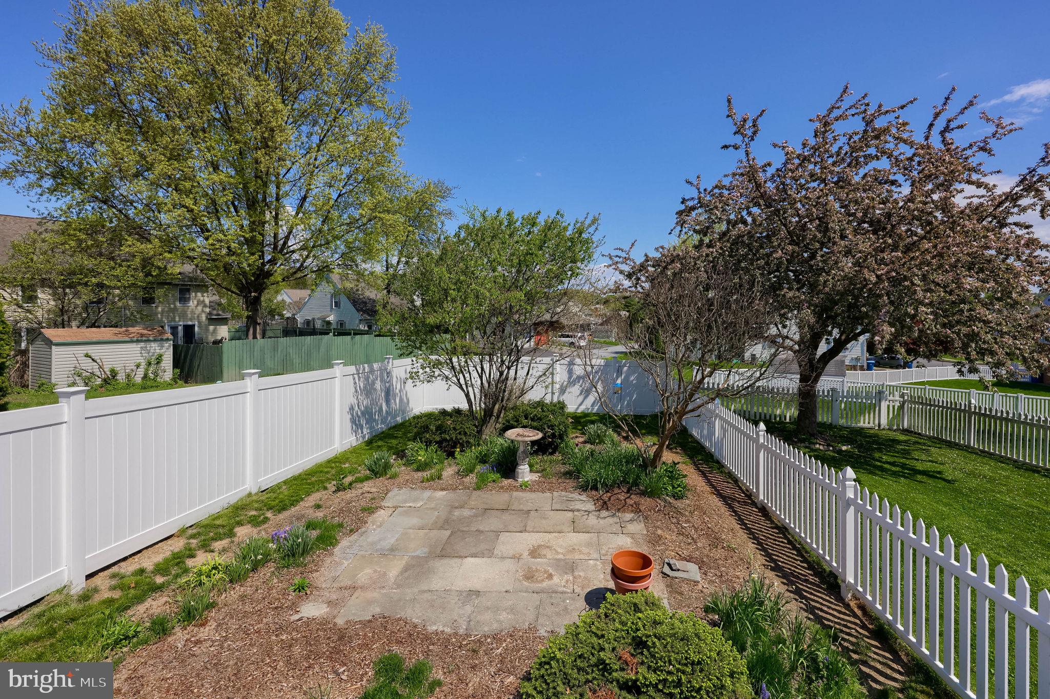 SUMMIT HILLS - Residential