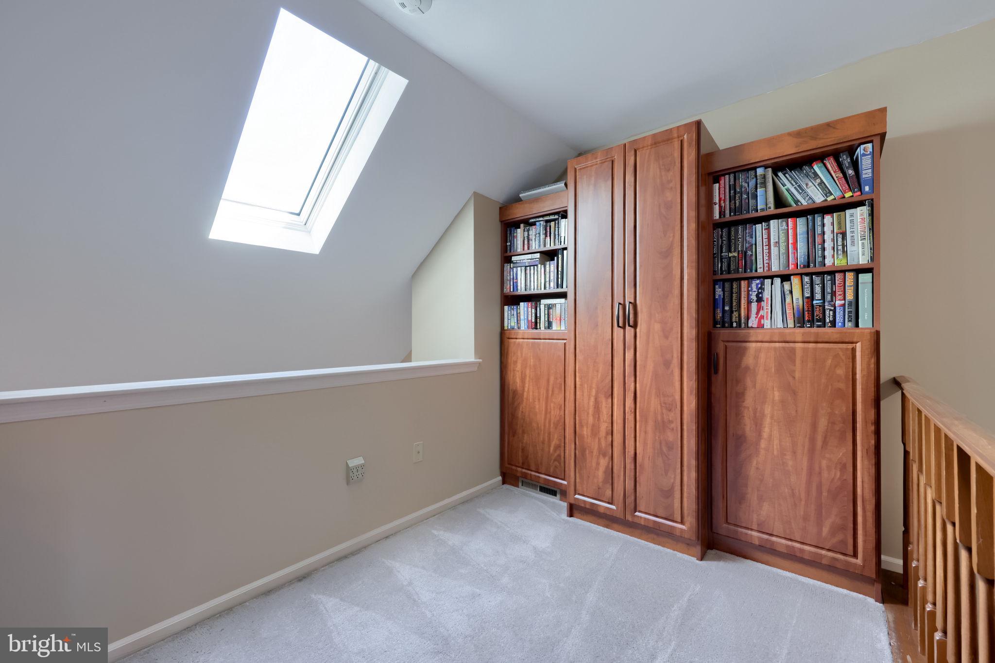 SUMMIT HILLS - Residential