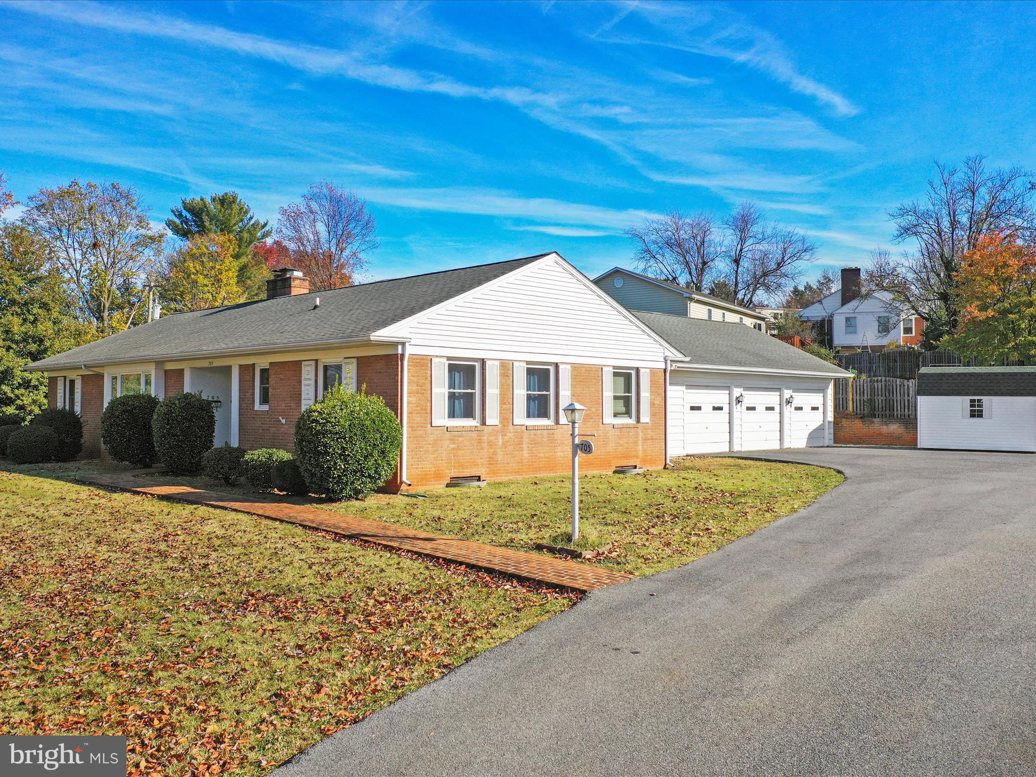 WOODLAND PARK - Residential