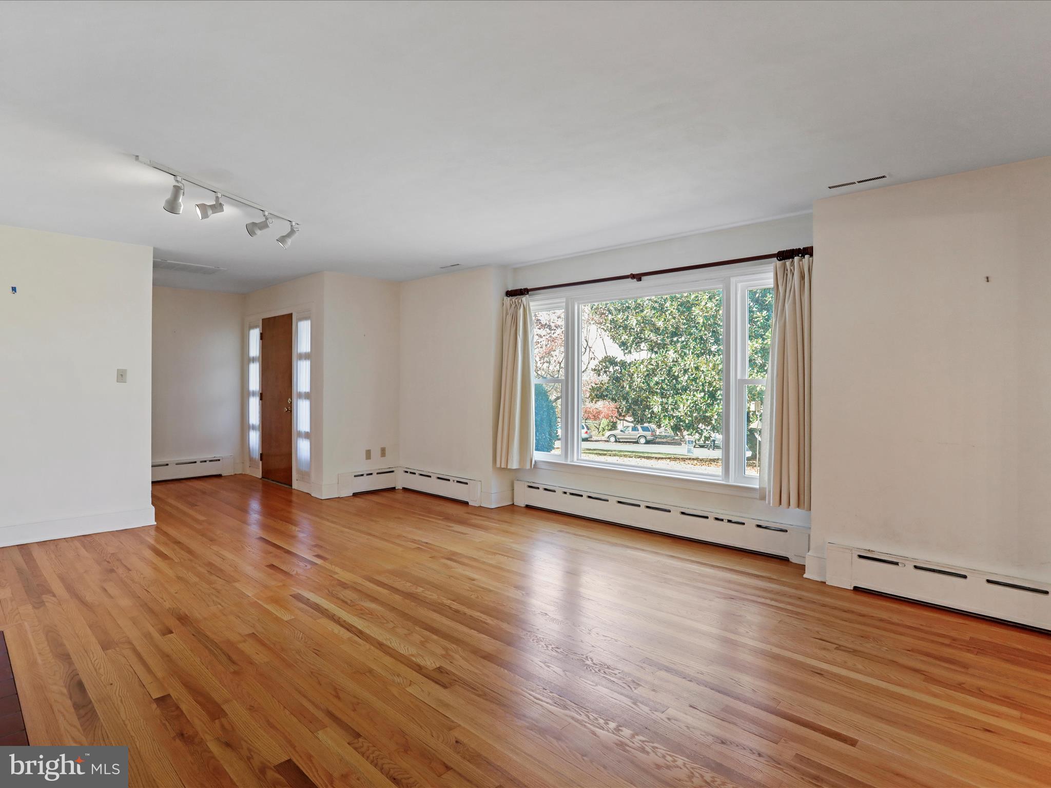 WOODLAND PARK - Residential