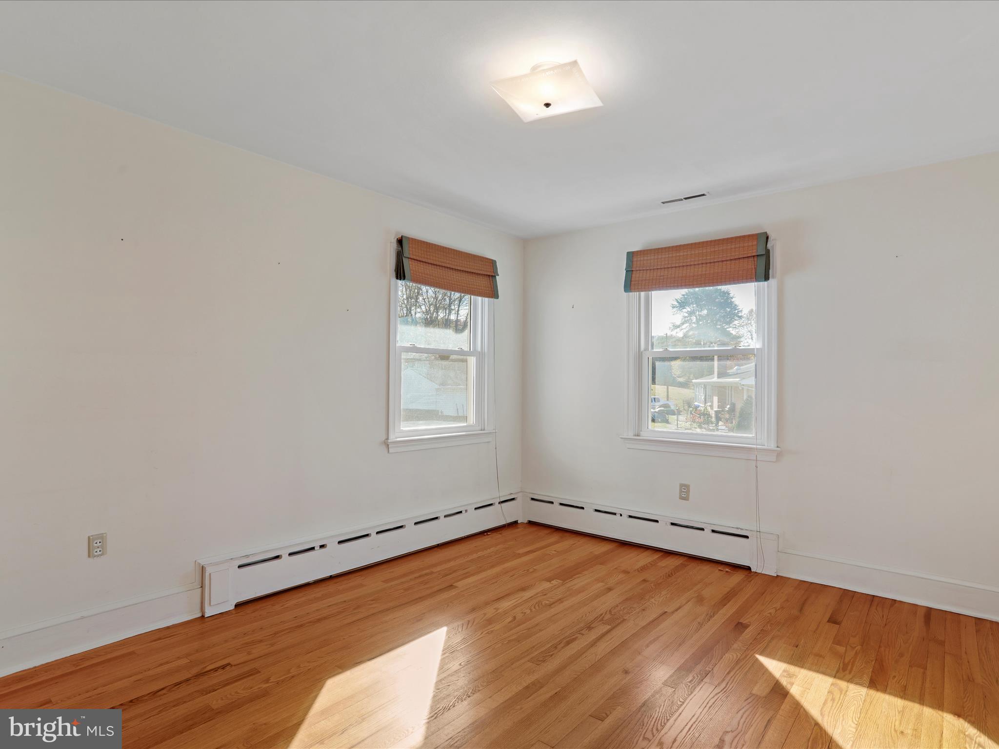 WOODLAND PARK - Residential