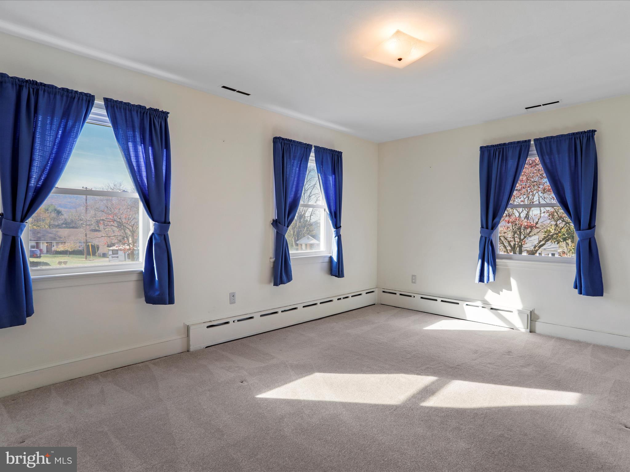 WOODLAND PARK - Residential