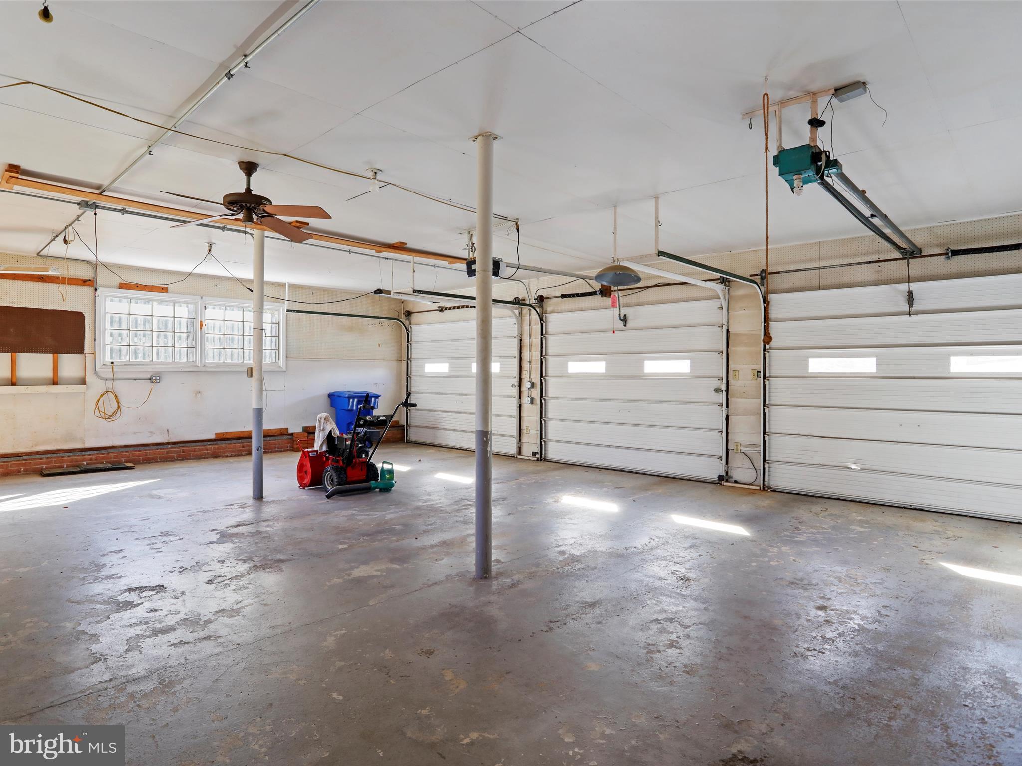 WOODLAND PARK - Residential