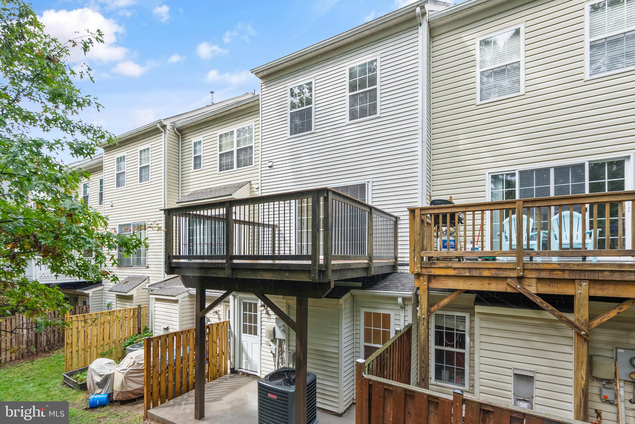 BARR HILL AT INVERNESS - Residential Lease