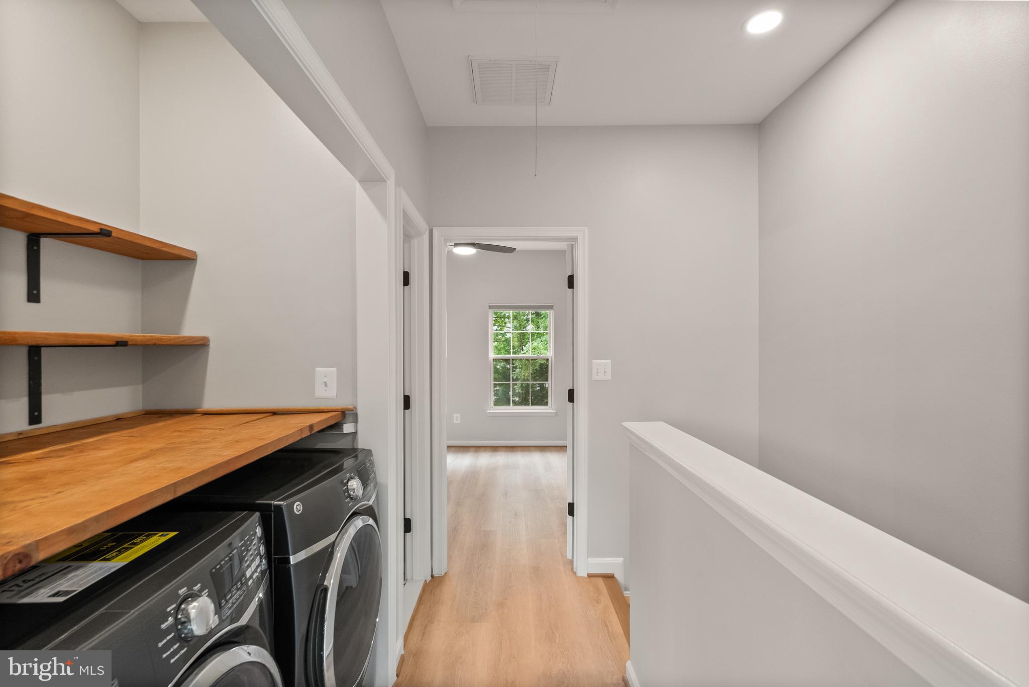 BARR HILL AT INVERNESS - Residential Lease