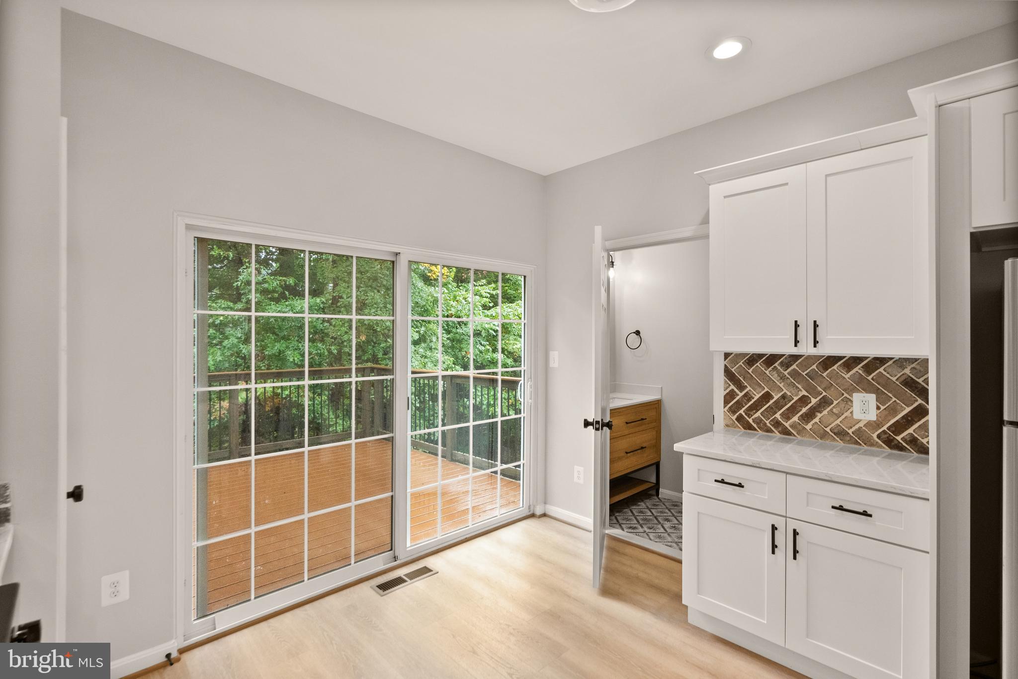 BARR HILL AT INVERNESS - Residential Lease