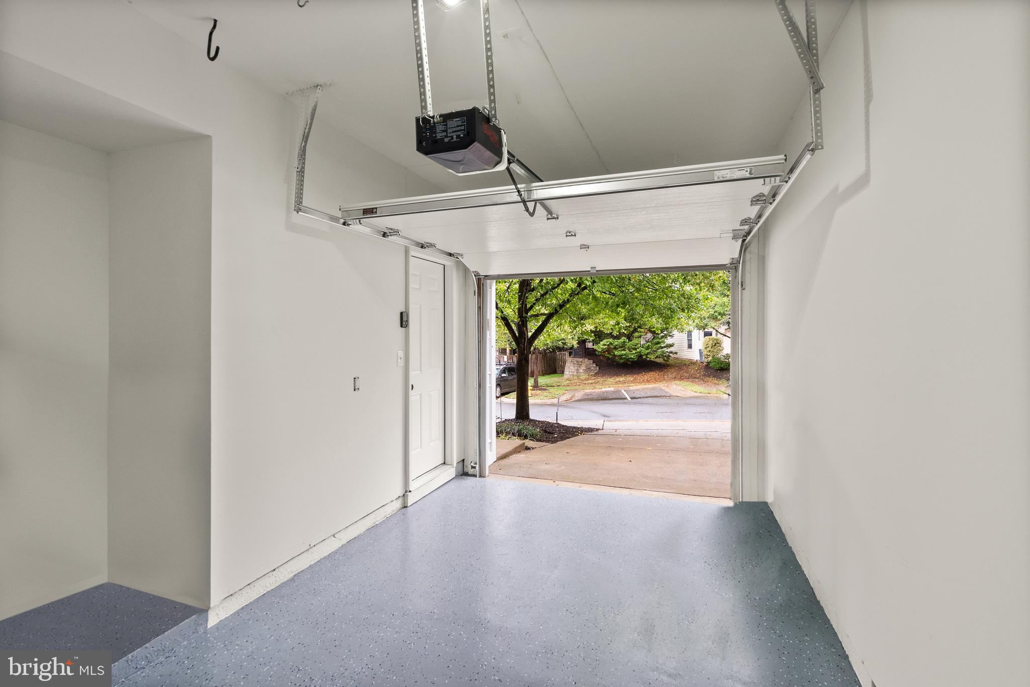 BARR HILL AT INVERNESS - Residential Lease