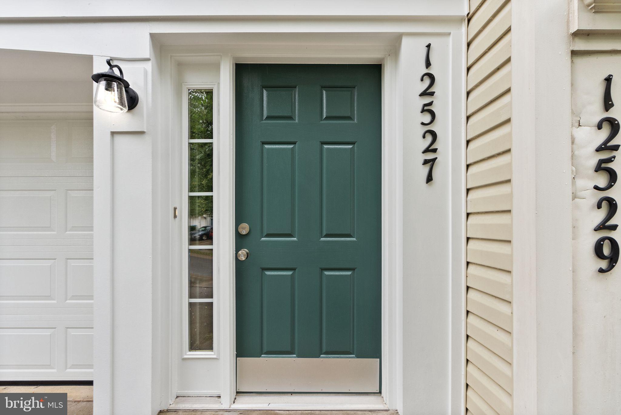 BARR HILL AT INVERNESS - Residential Lease