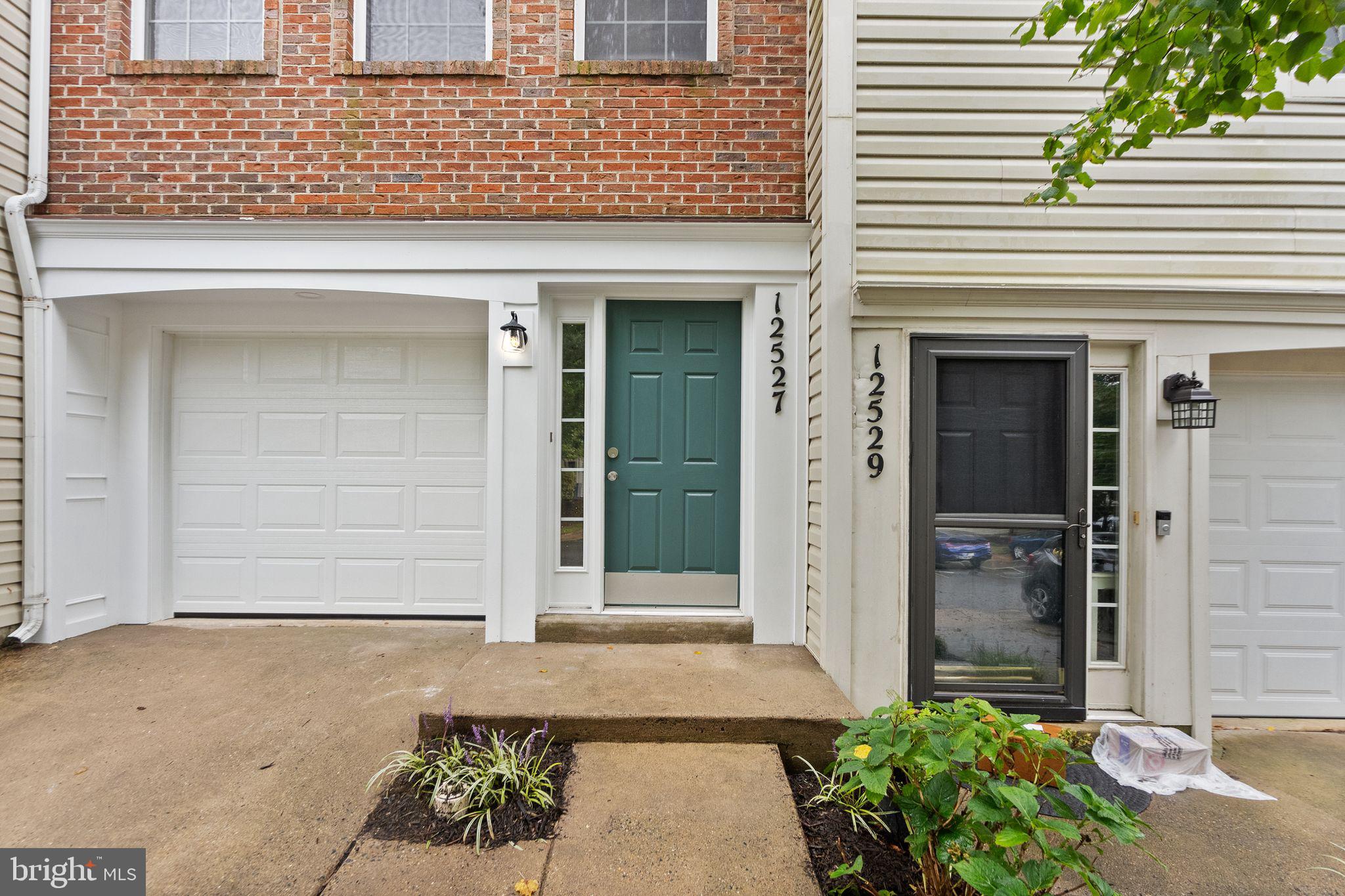 BARR HILL AT INVERNESS - Residential Lease