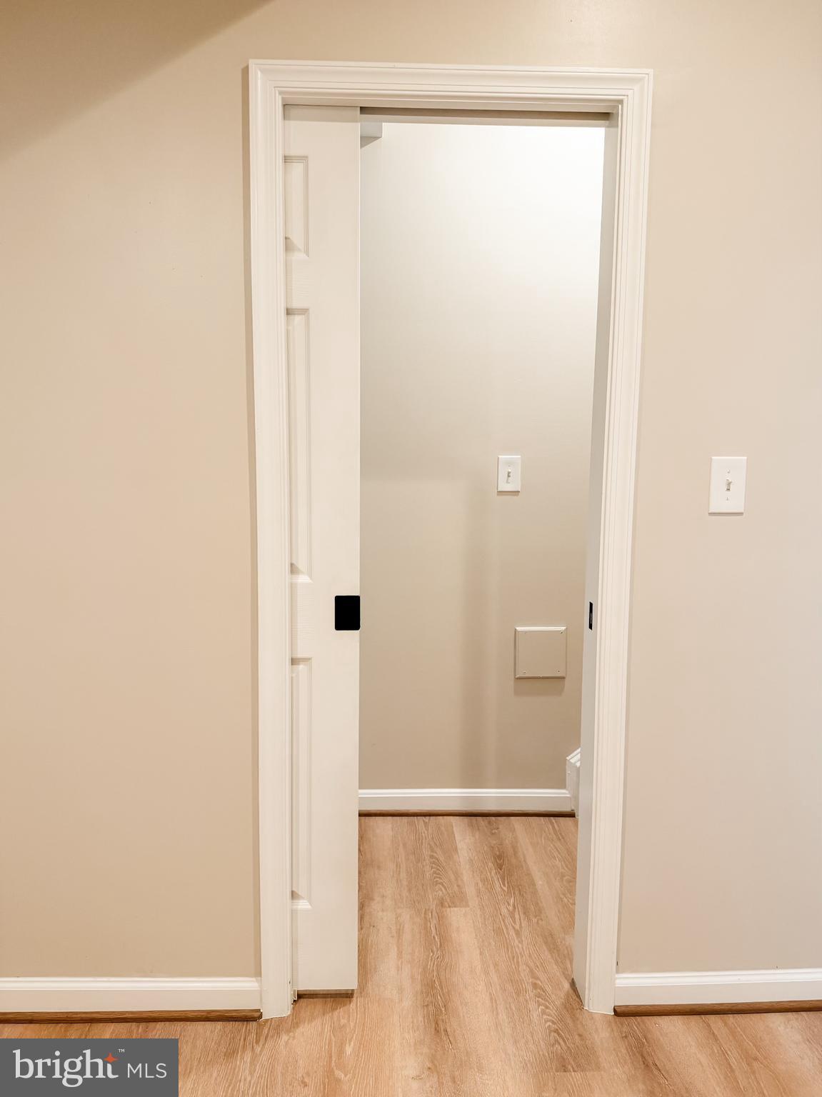 BARR HILL AT INVERNESS - Residential Lease