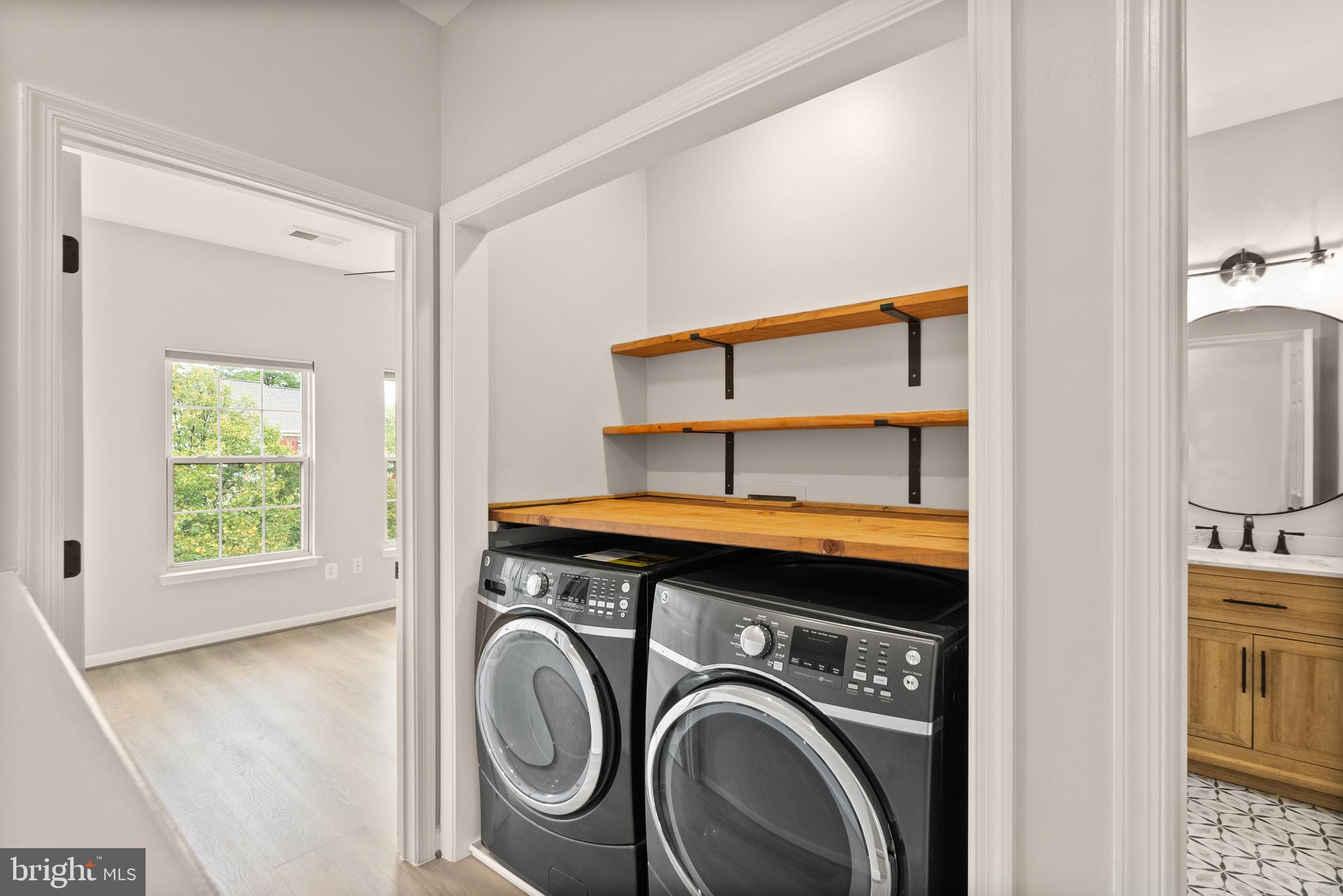 BARR HILL AT INVERNESS - Residential Lease