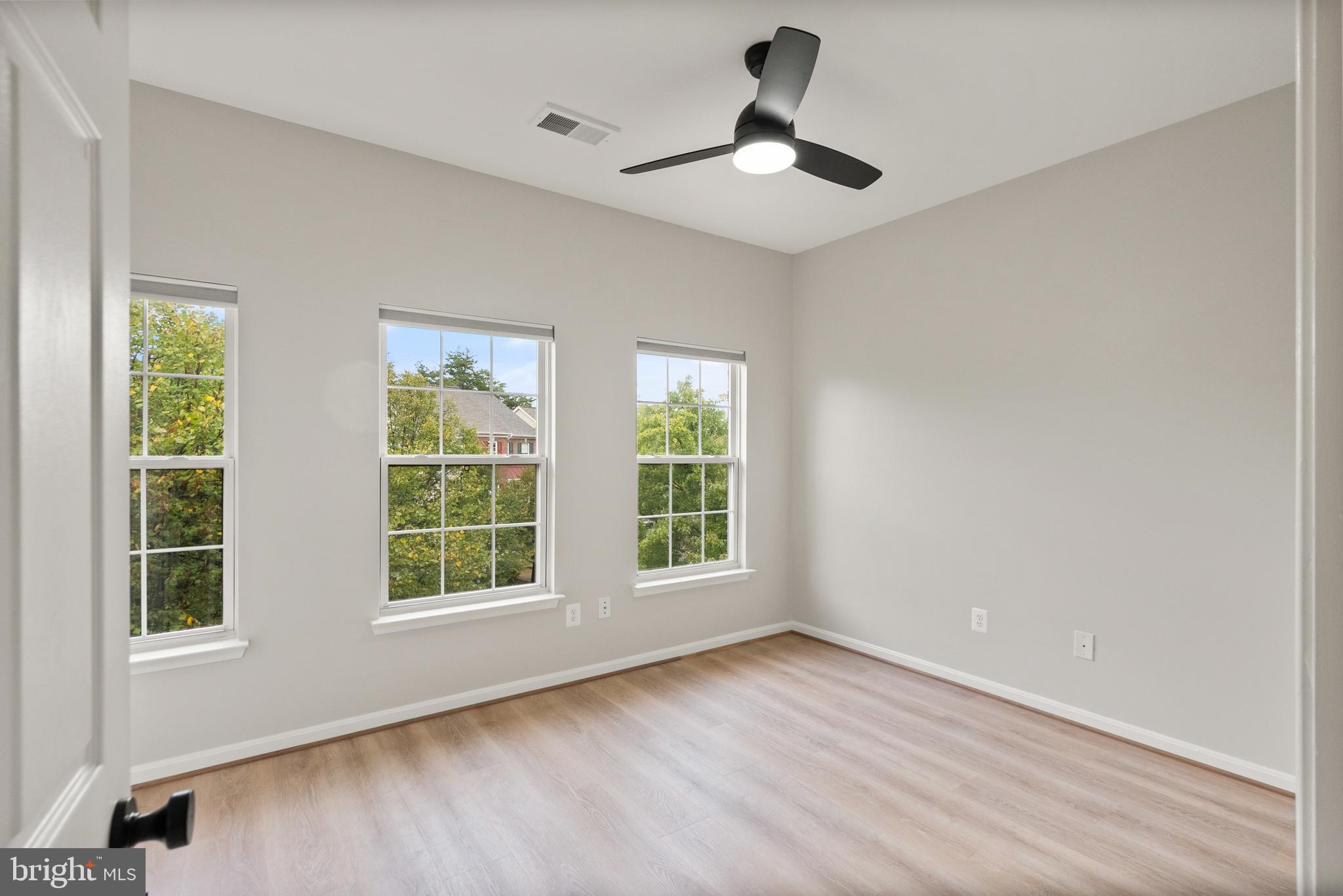 BARR HILL AT INVERNESS - Residential Lease