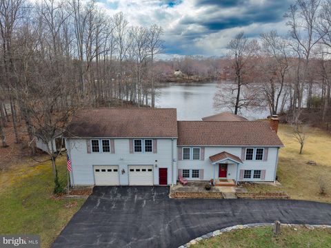 1022 LAKEVIEW DRIVE STAFFORD VA 22556