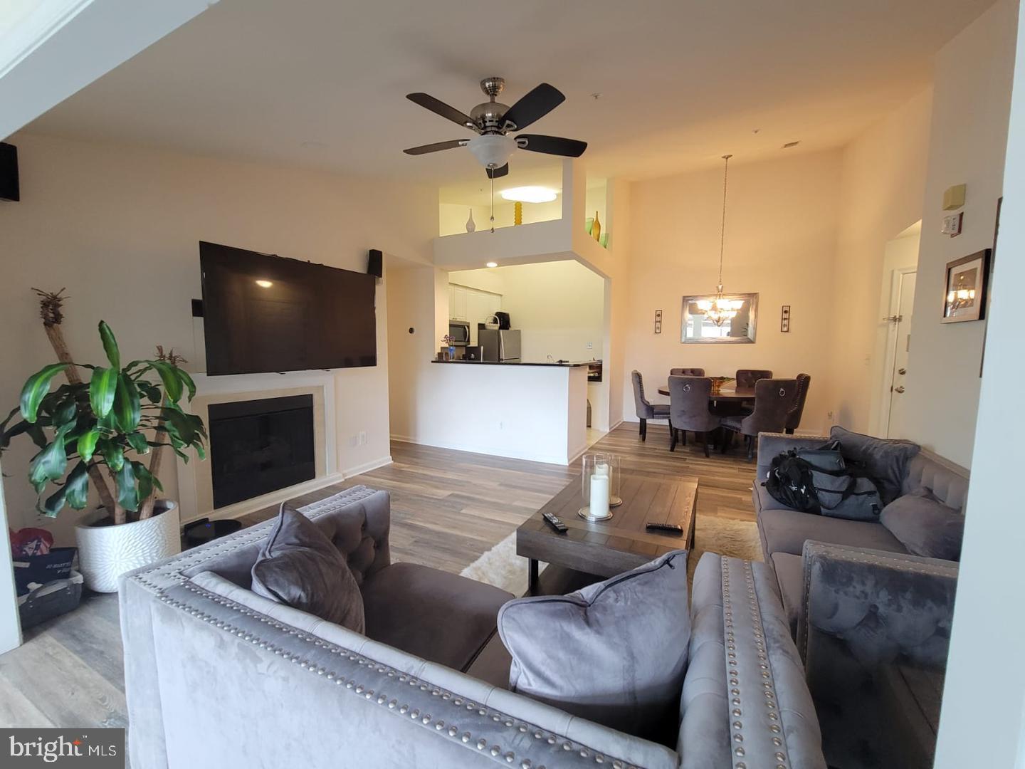 CARDINAL PLACE - Residential Lease