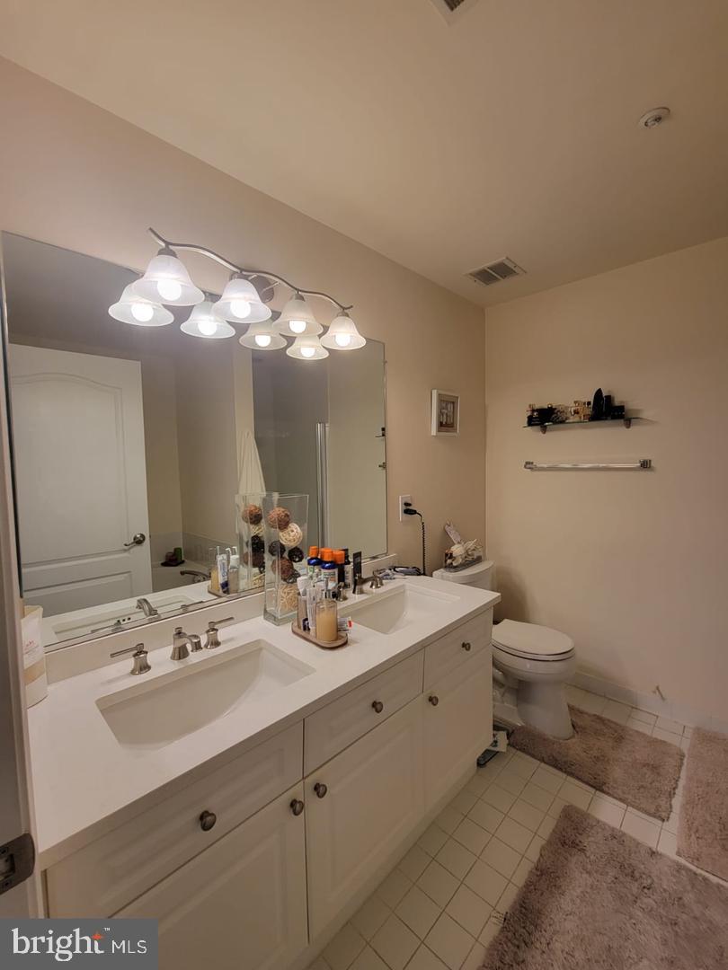 CARDINAL PLACE - Residential Lease