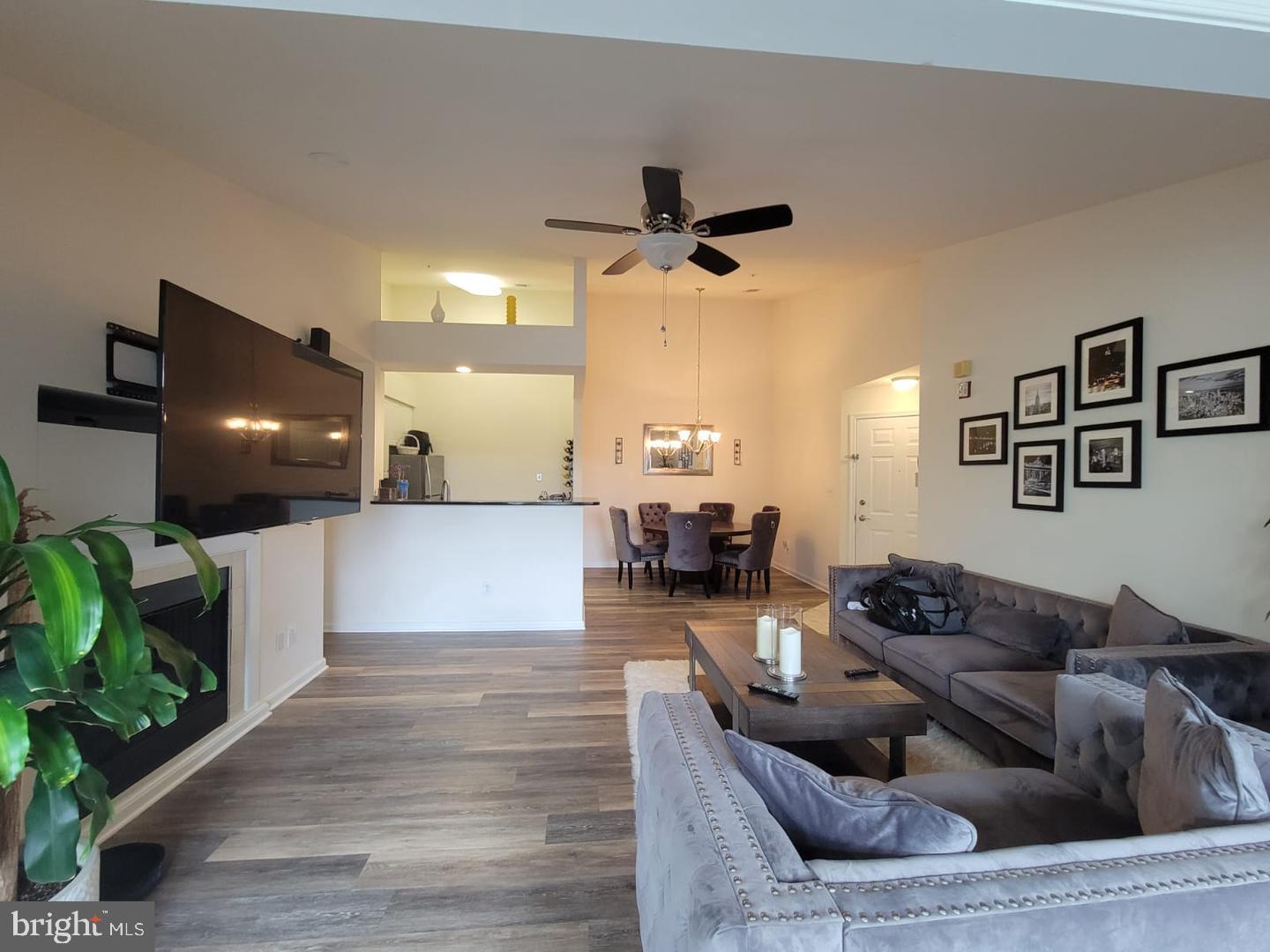 CARDINAL PLACE - Residential Lease