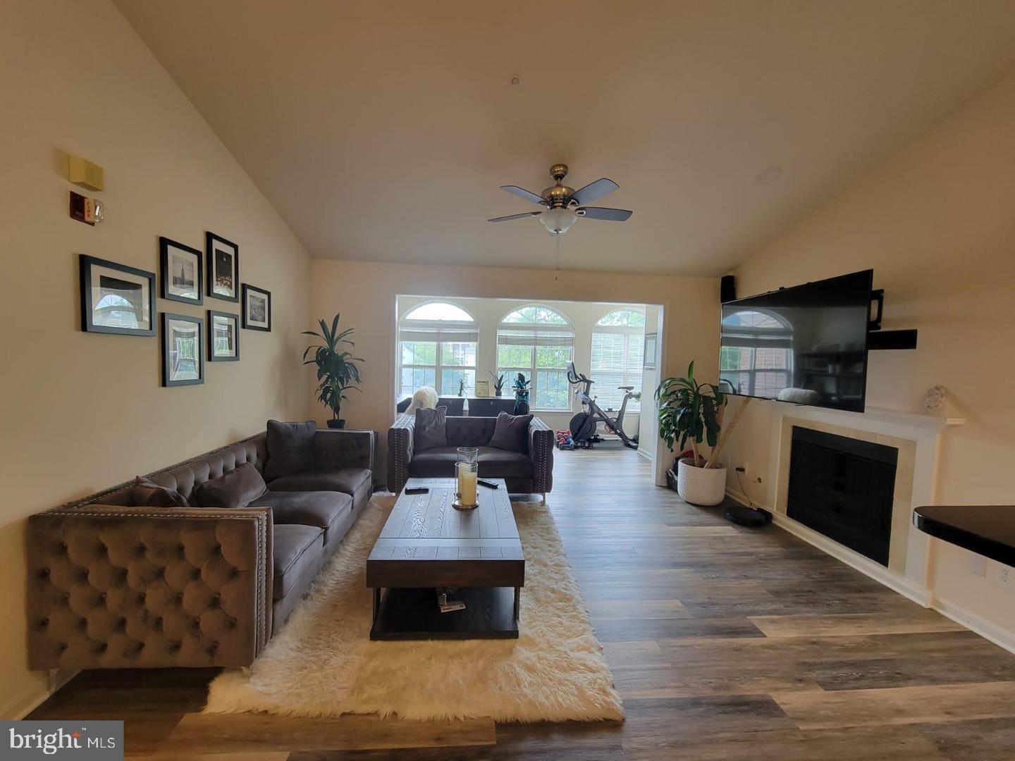 CARDINAL PLACE - Residential Lease