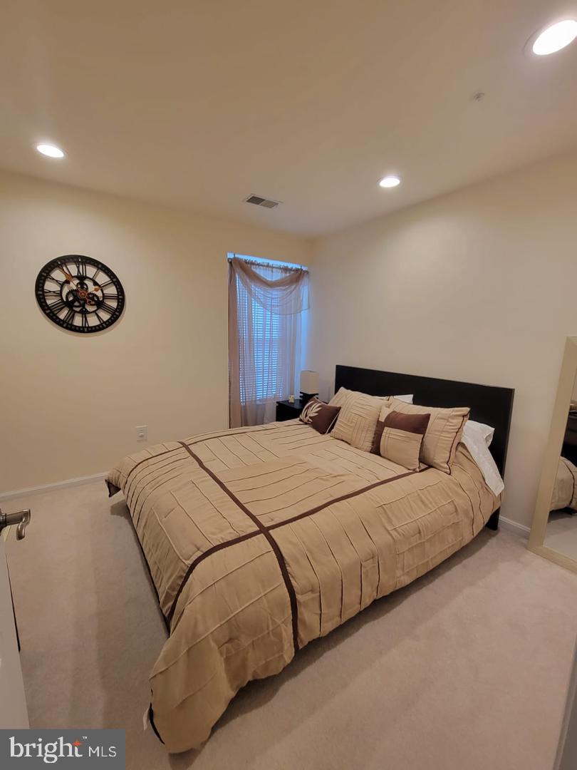 CARDINAL PLACE - Residential Lease