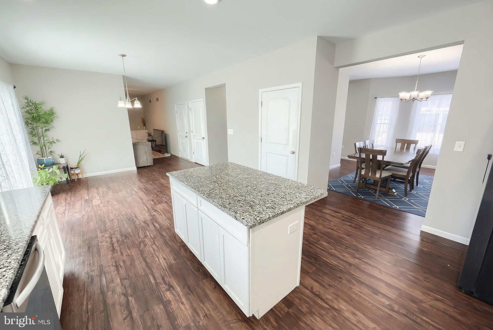 LEXINGTON ESTATES - Residential