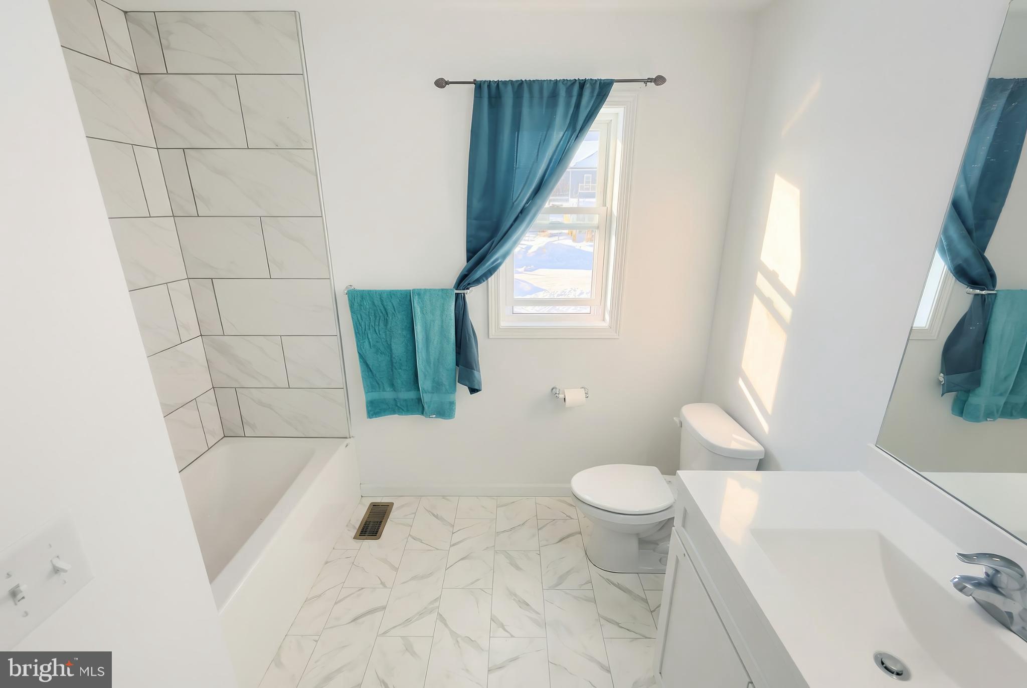 LEXINGTON ESTATES - Residential