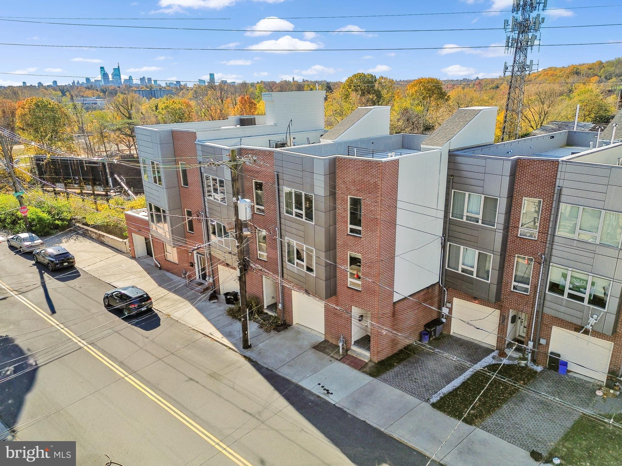 EAST FALLS - Residential