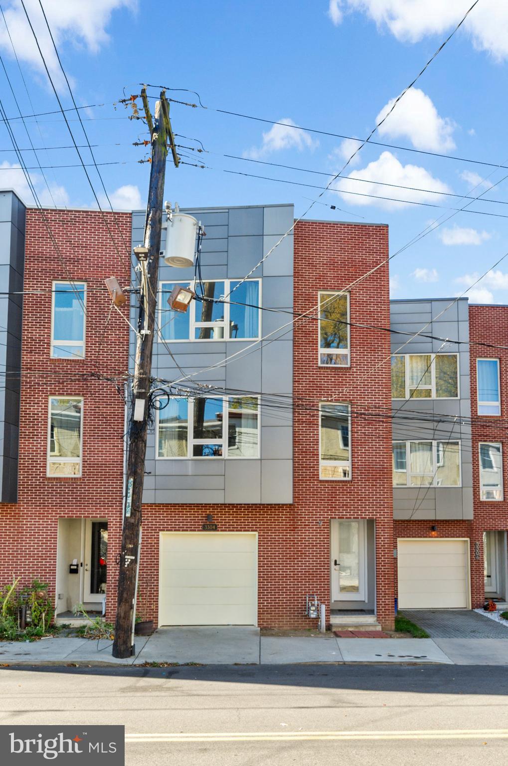 EAST FALLS - Residential