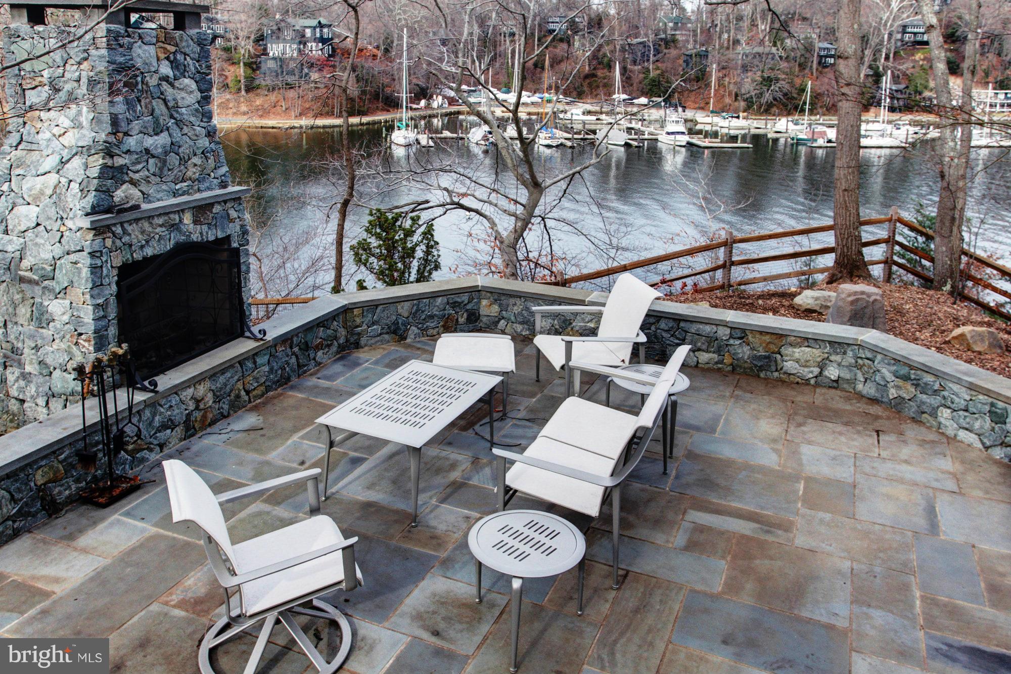 THE DOWNS - Residential