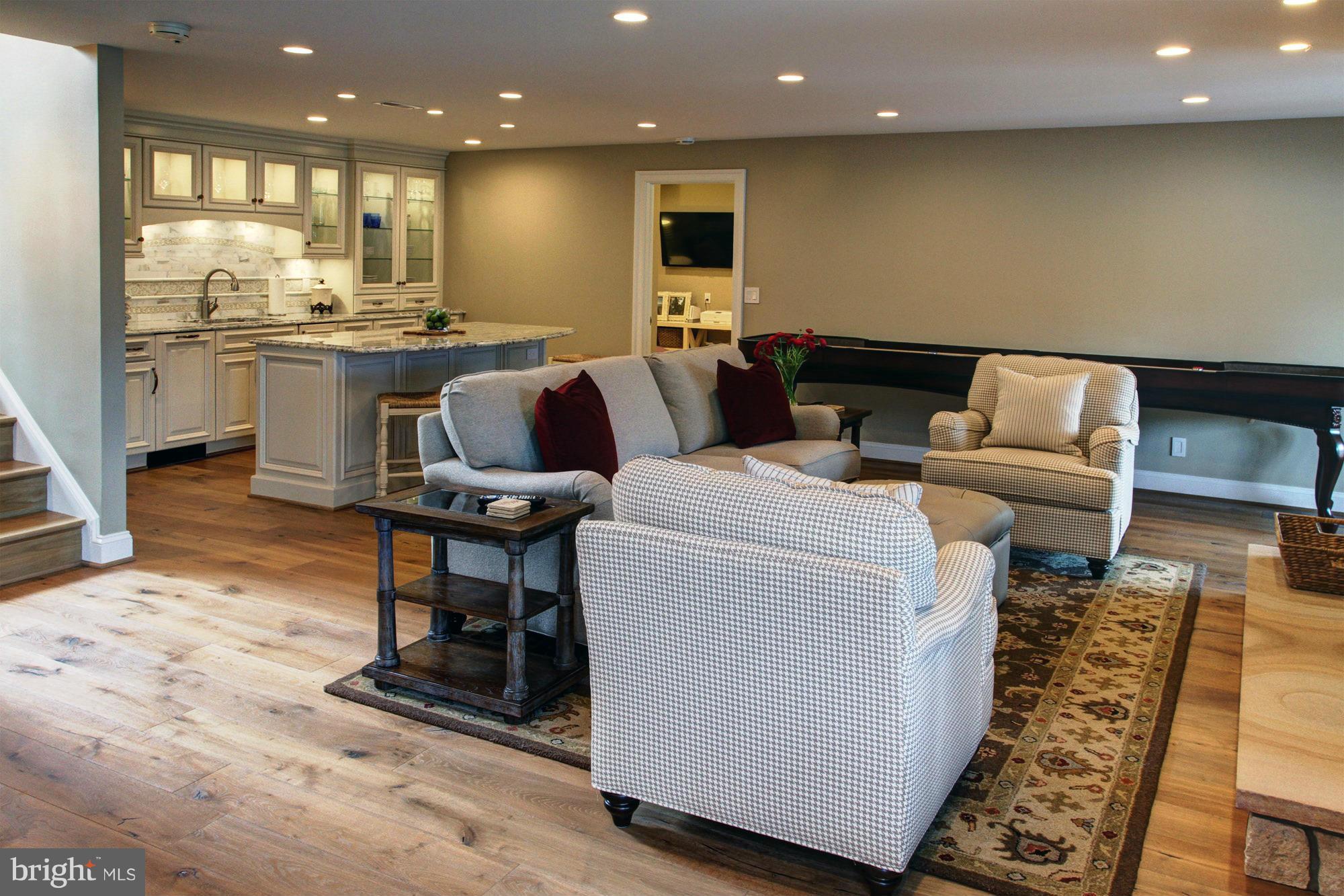 THE DOWNS - Residential