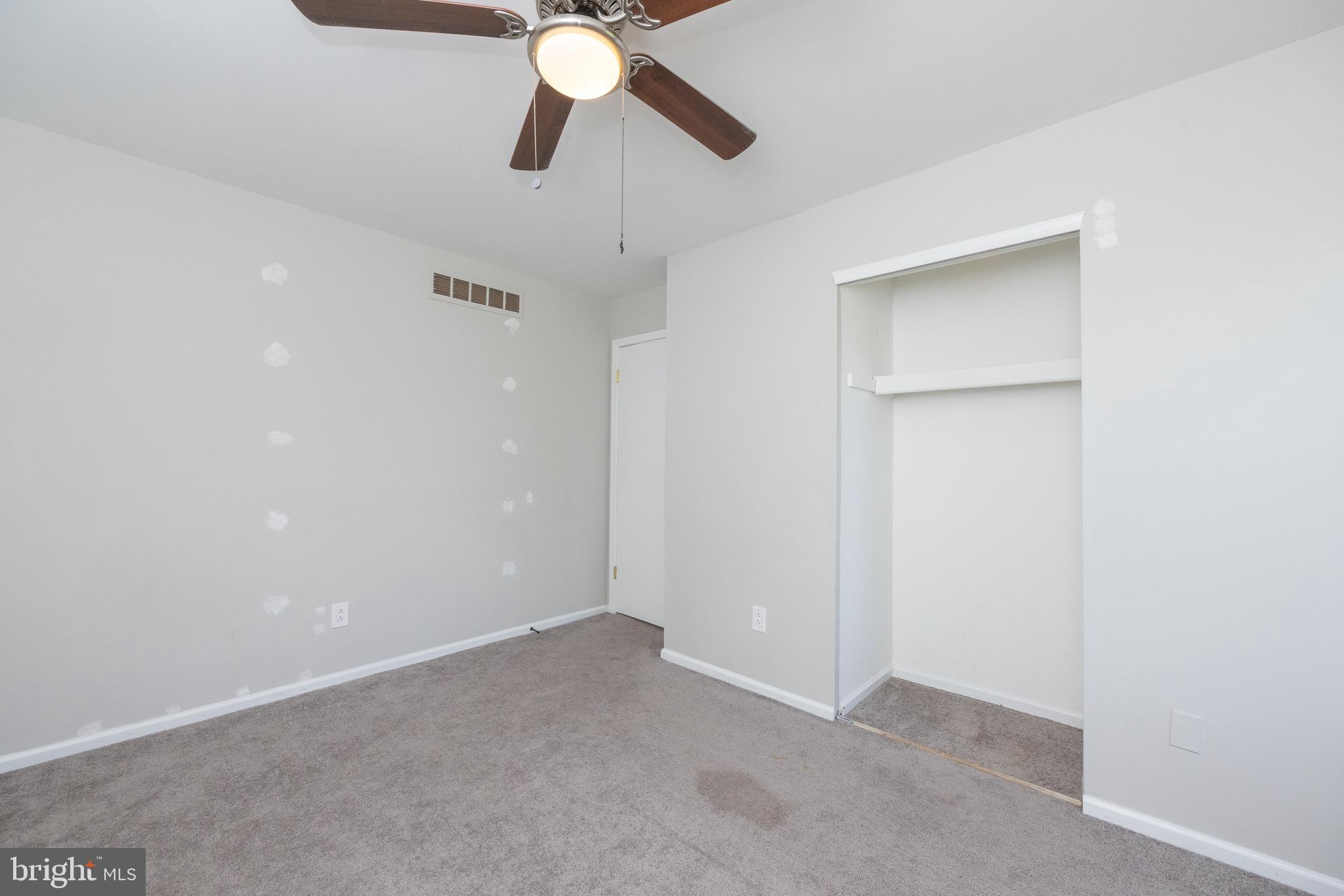 COUNTRY BEND - Residential