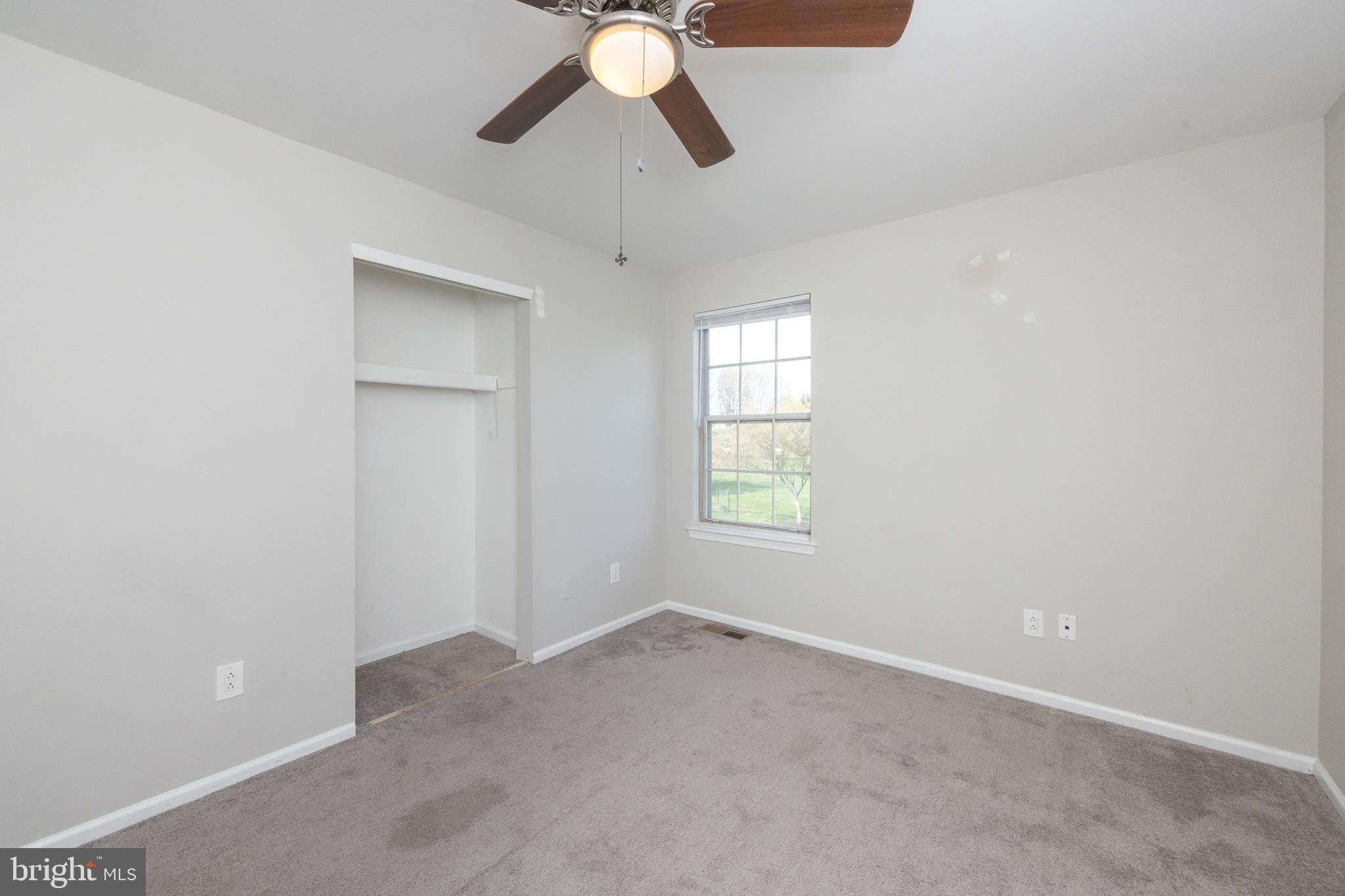 COUNTRY BEND - Residential