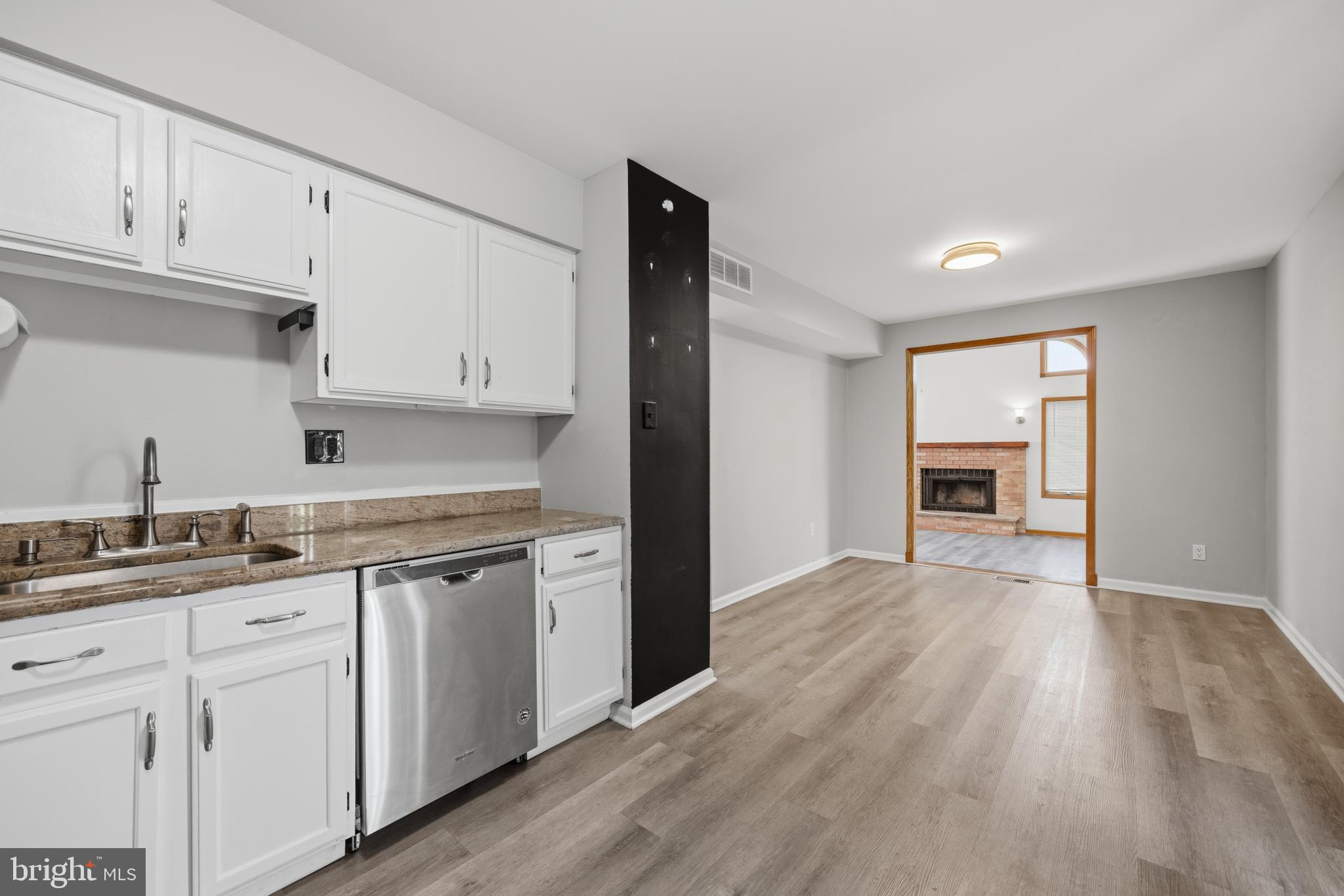 COUNTRY BEND - Residential