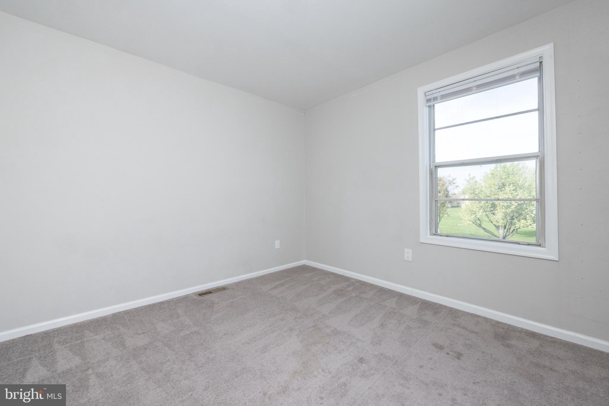 COUNTRY BEND - Residential