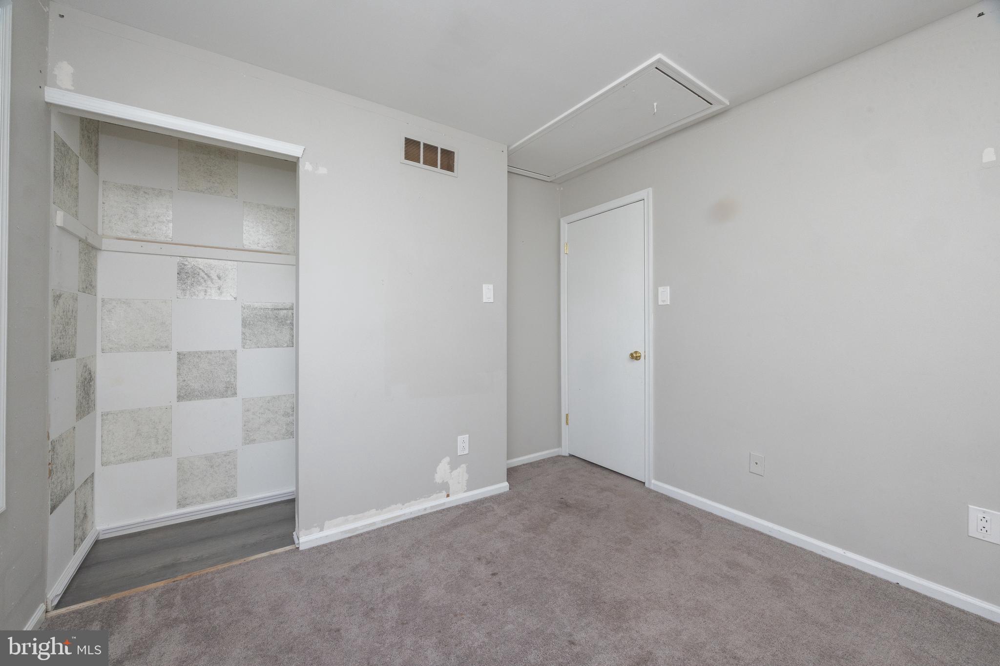 COUNTRY BEND - Residential