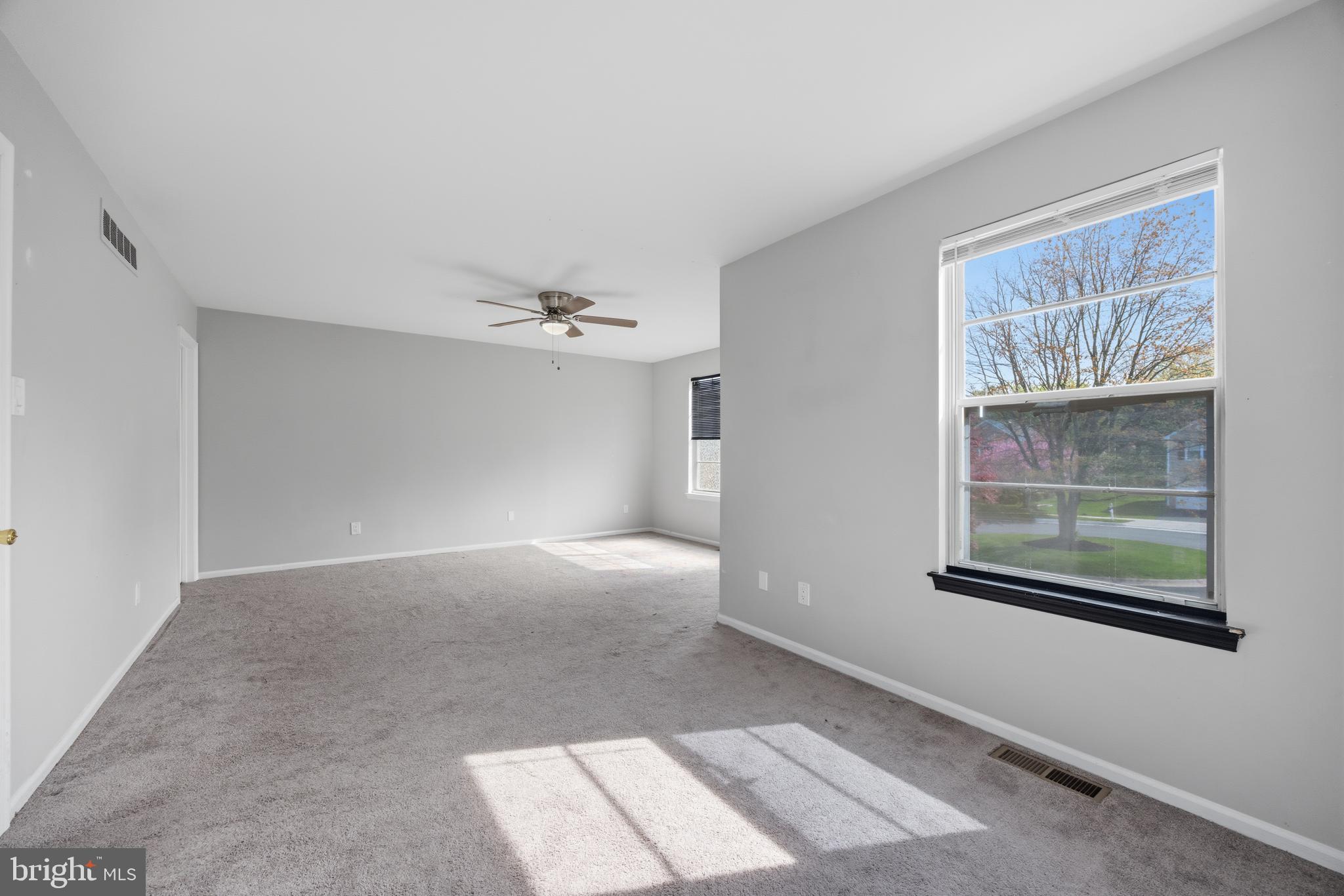 COUNTRY BEND - Residential