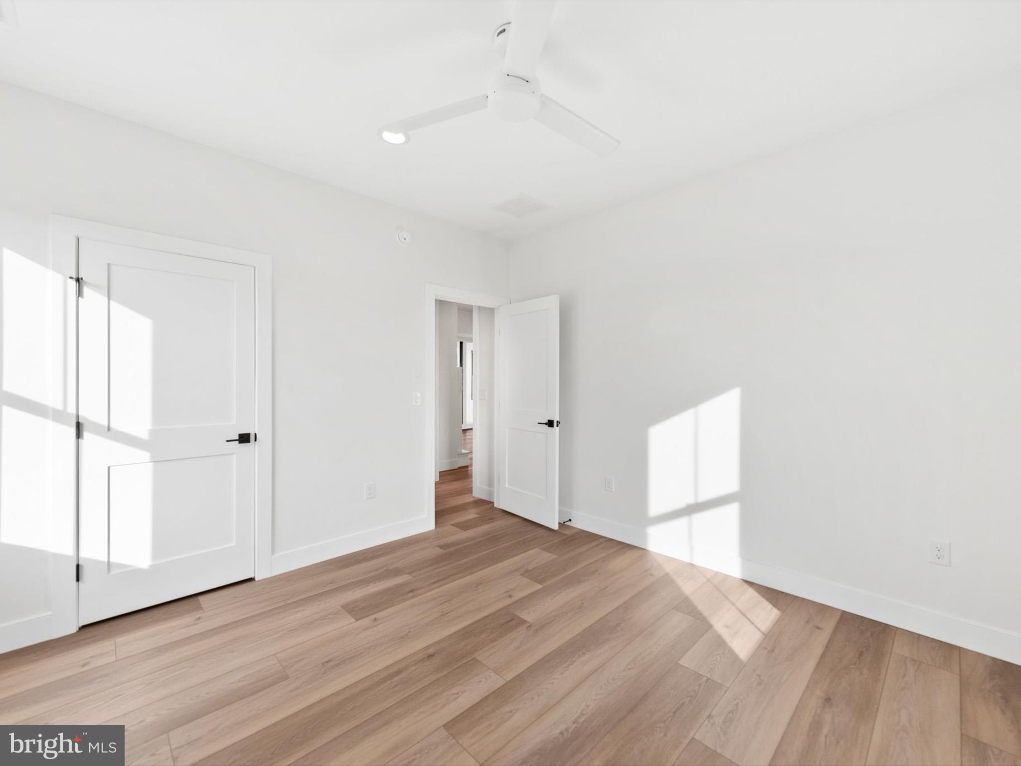 KINGSTON RIDGE - Residential