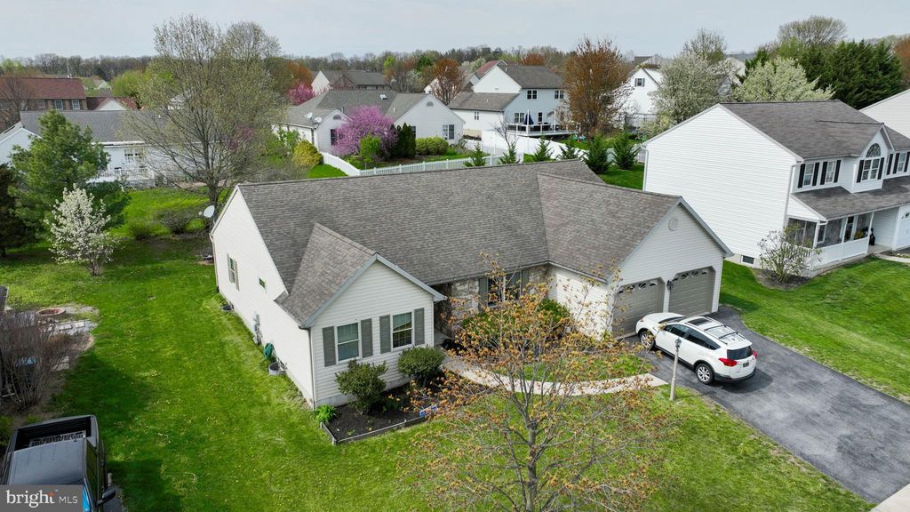 Photo of 771 W Ridge Road, ELIZABETHTOWN, PA 17022 (MLS # PALA2068820)