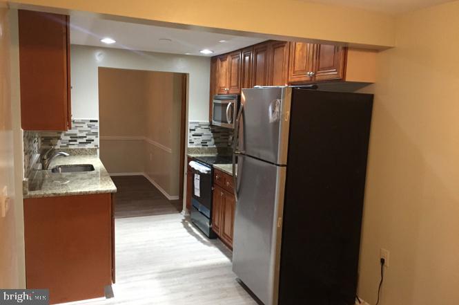 FARMINGDALE - Residential Lease