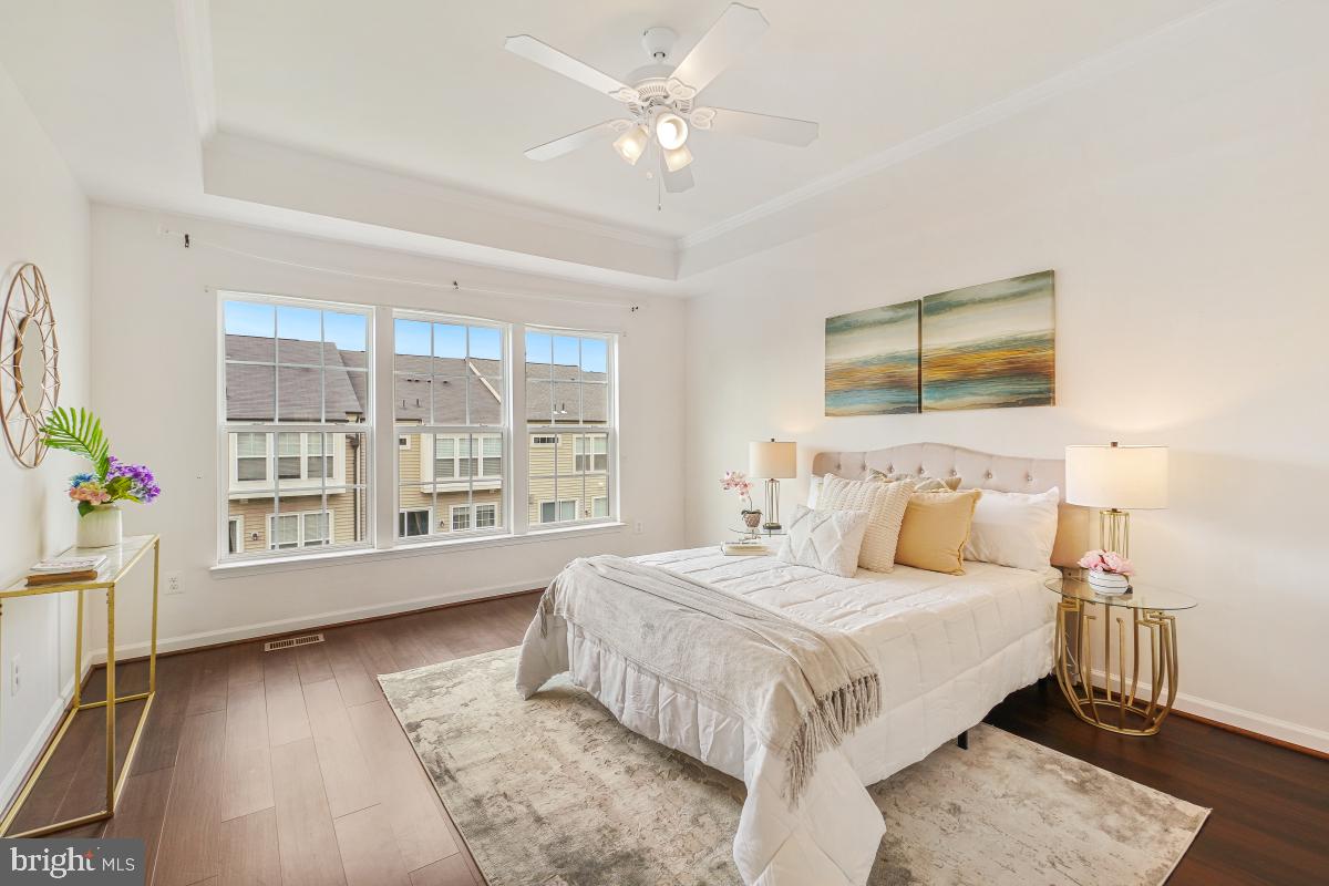 VICTORY LAKES - Residential