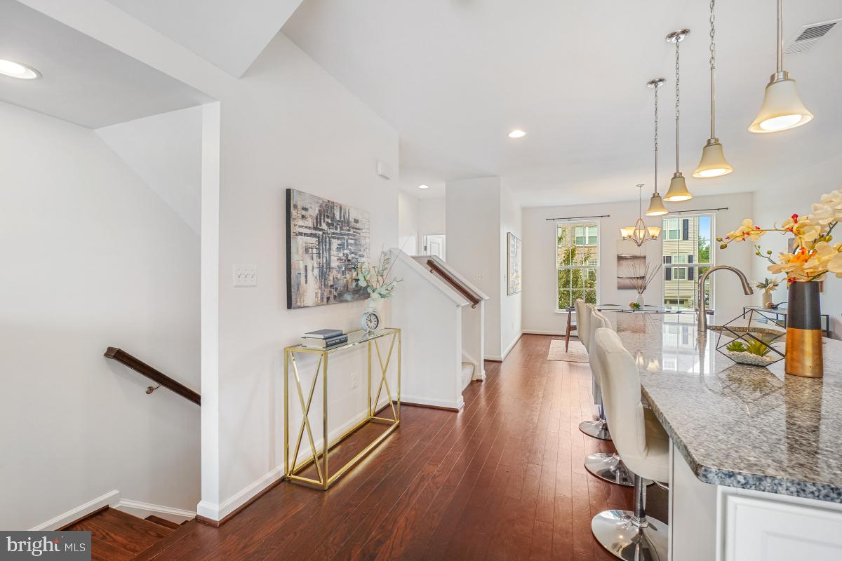 VICTORY LAKES - Residential