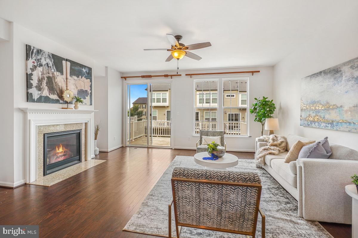 VICTORY LAKES - Residential