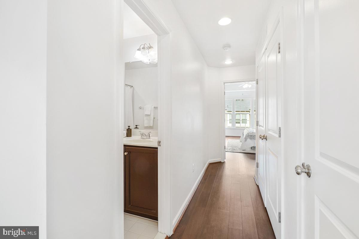 VICTORY LAKES - Residential