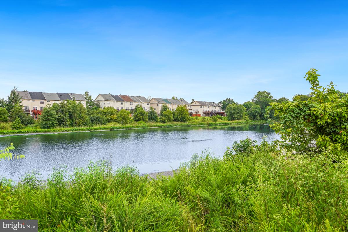 VICTORY LAKES - Residential