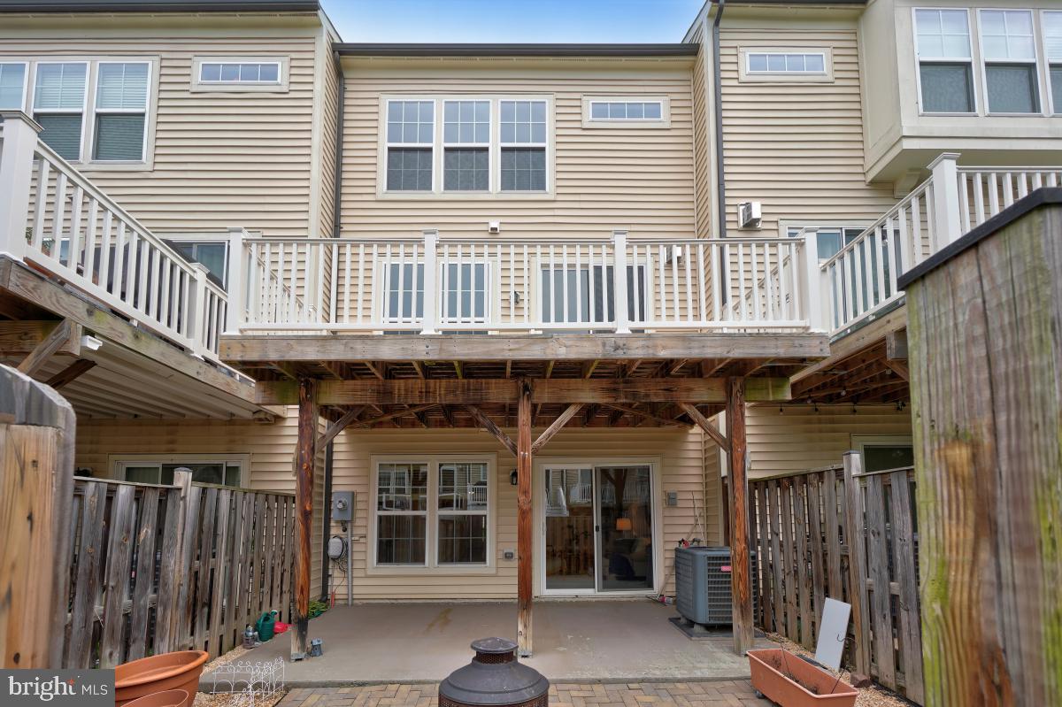 VICTORY LAKES - Residential