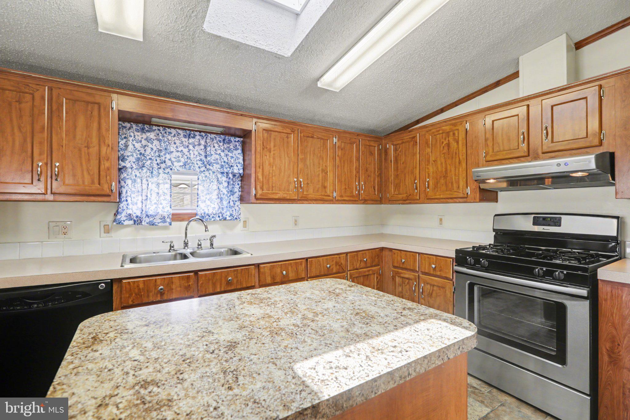 SHADOWSTONE VILLAGE - Residential